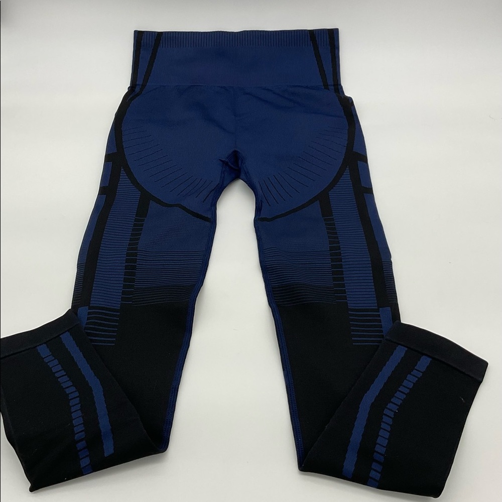 Running girl leggings size small